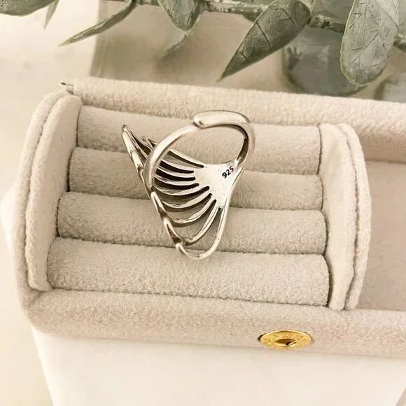 925 Sterling Silver Large Butterfly Wings Ring Chunky Bold Statement Ring - Picture 7 of 7